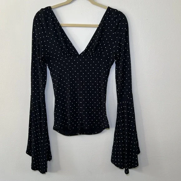 We The Free What a Babe Navy and White polka dot Bell Sleeve Blouse - Picture 4 of 9